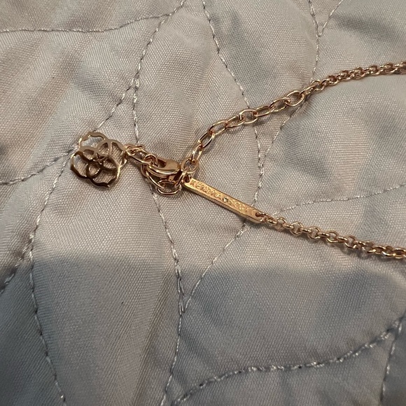 NWOT Kendra Scott heart necklace - Picture 3 of 3